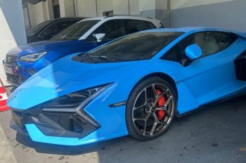 Lamborghini Revuelto 2025