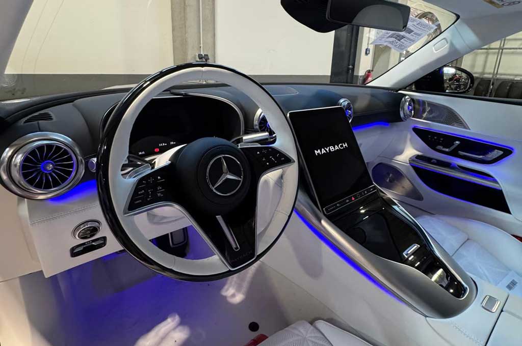 
								Mercedes SL680 Maybach Monogramm full									