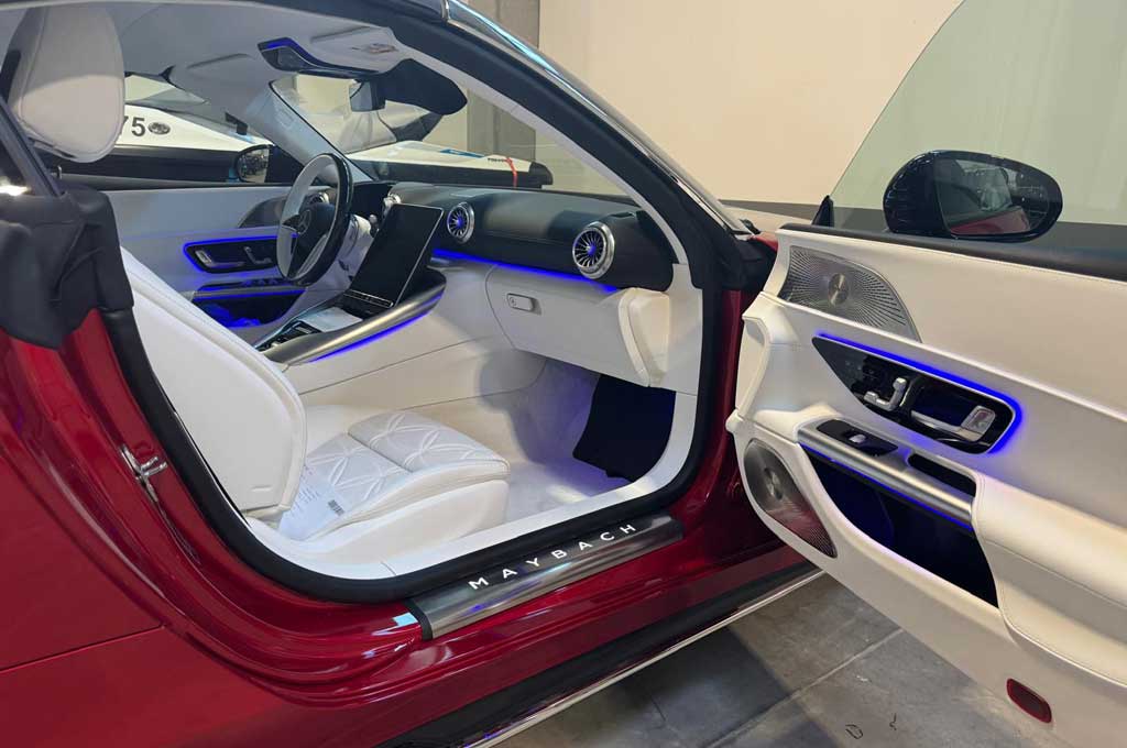 
								Mercedes SL680 Maybach Monogramm full									