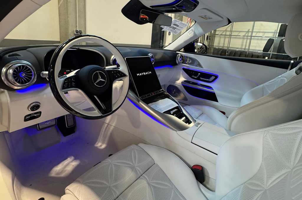 
								Mercedes SL680 Maybach Monogramm full									