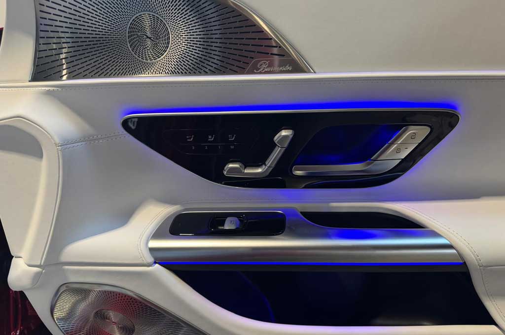 
								Mercedes SL680 Maybach Monogramm full									