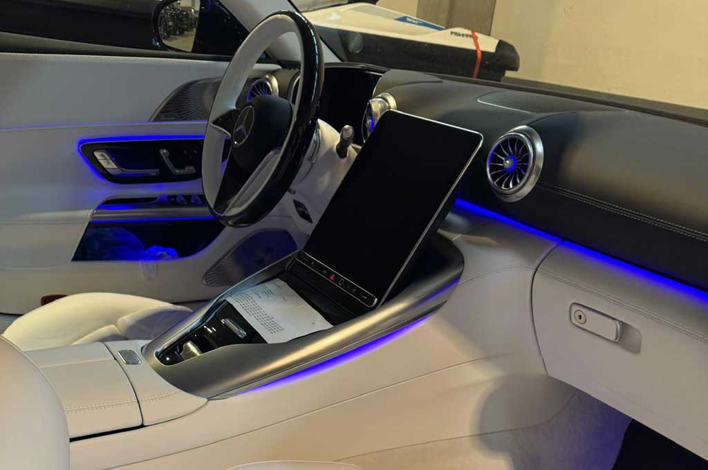 
								Mercedes SL680 Maybach Monogramm full									