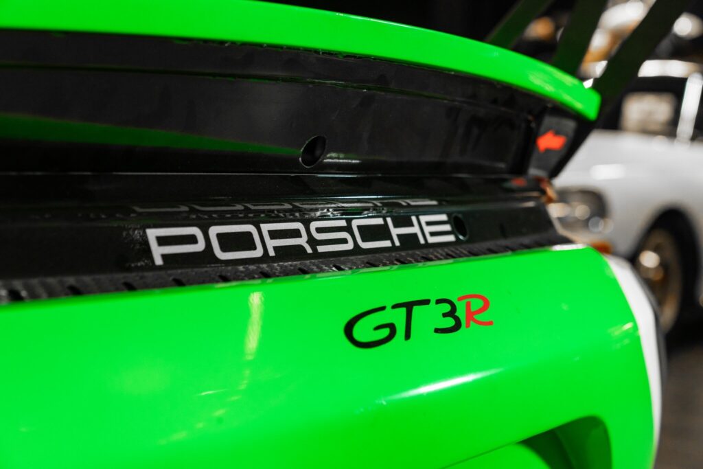 
								Porsche 911 GT3 R (991) full									
