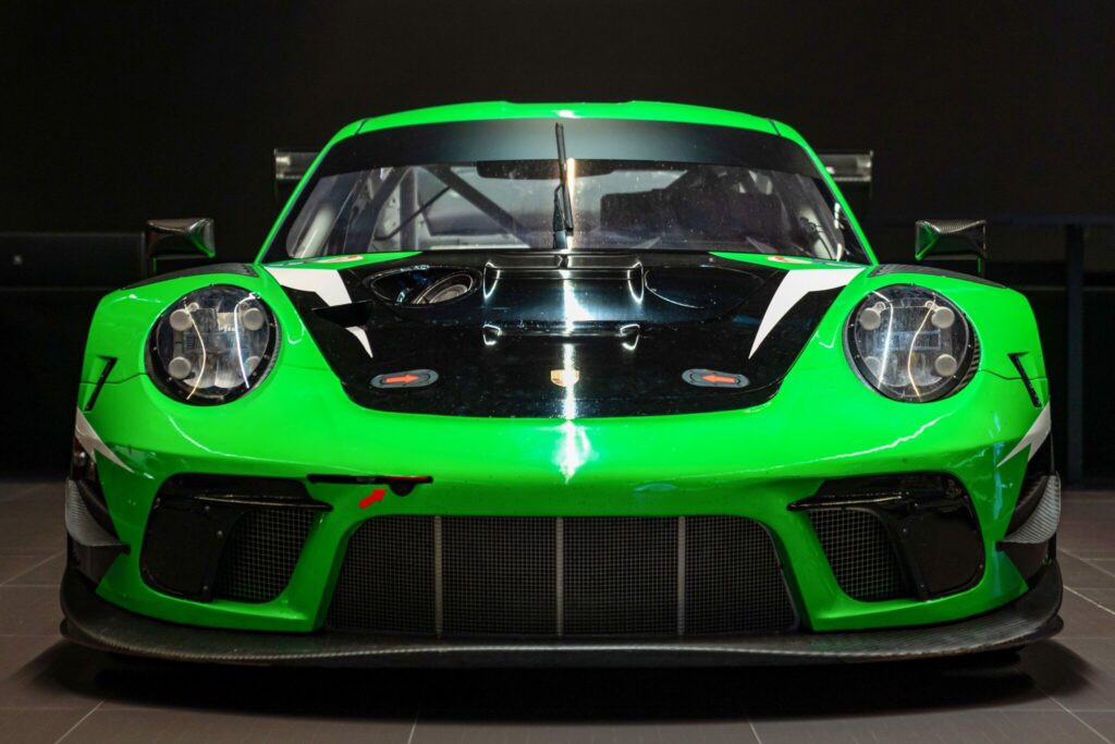 
								Porsche 911 GT3 R (991) full									