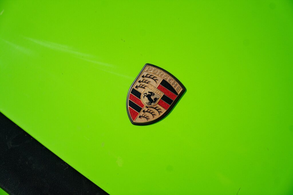 
								Porsche 911 Carrera 2.7 full									