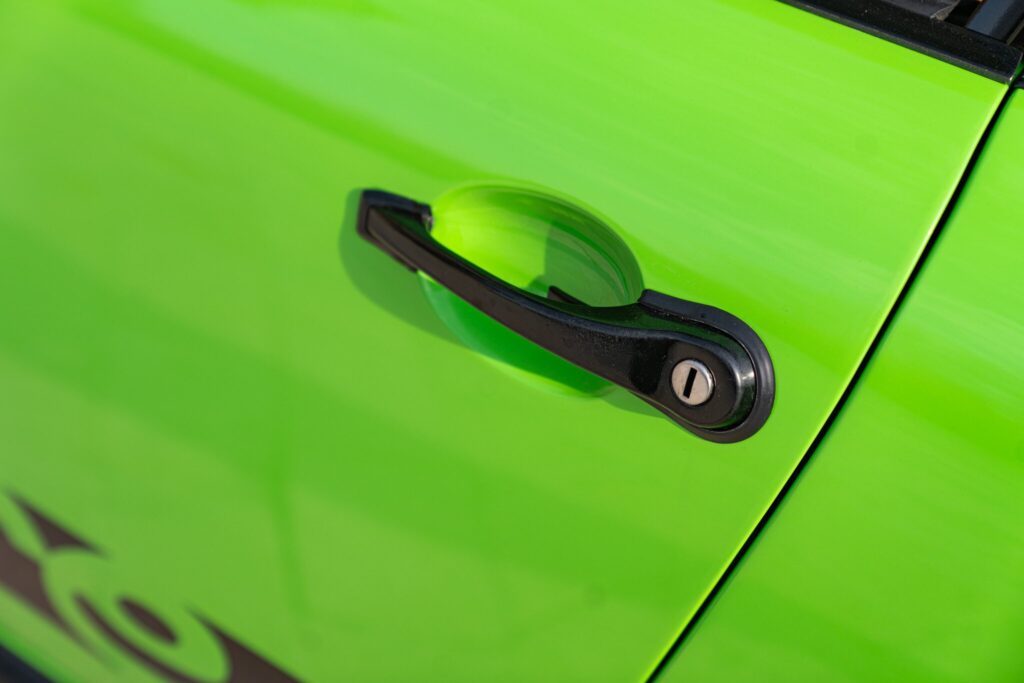 
								Porsche 911 Carrera 2.7 full									