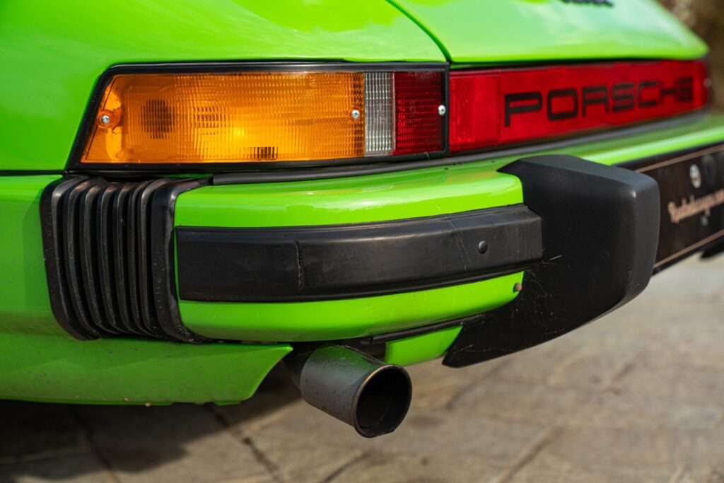 
								Porsche 911 Carrera 2.7 full									