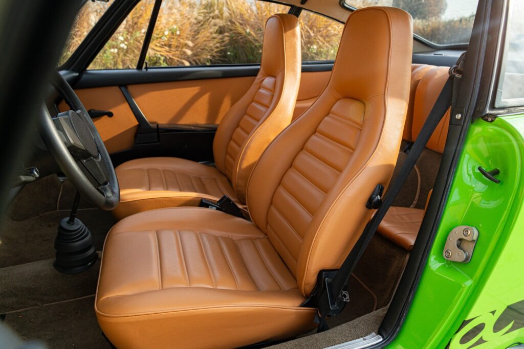 
								Porsche 911 Carrera 2.7 full									