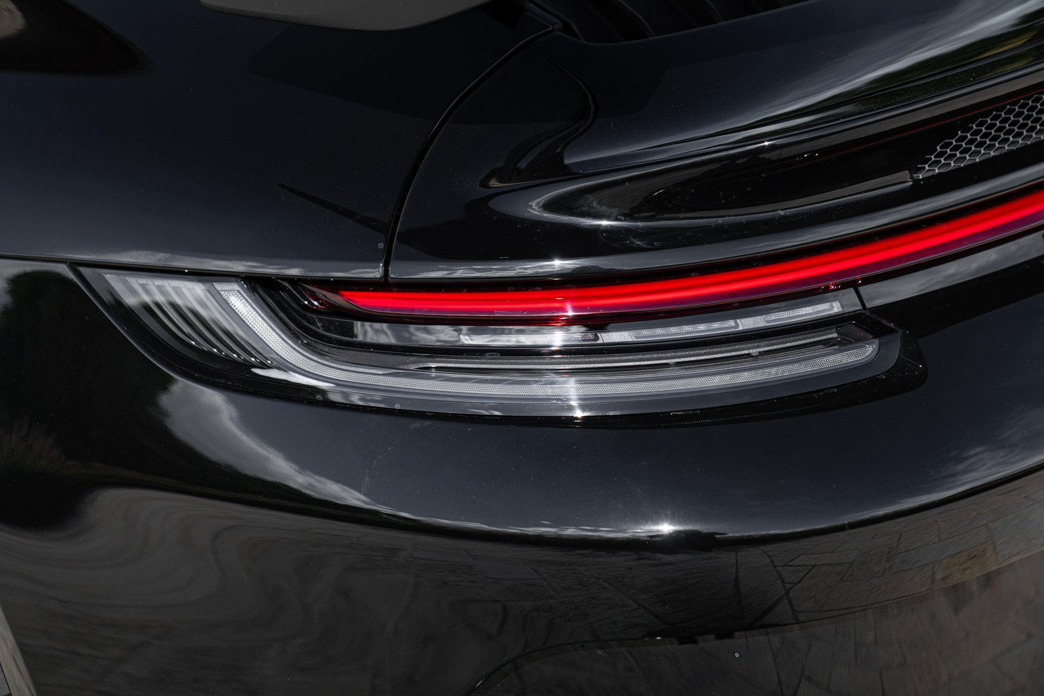 
								Porsche 911 GT3 Club Sport (992) full									