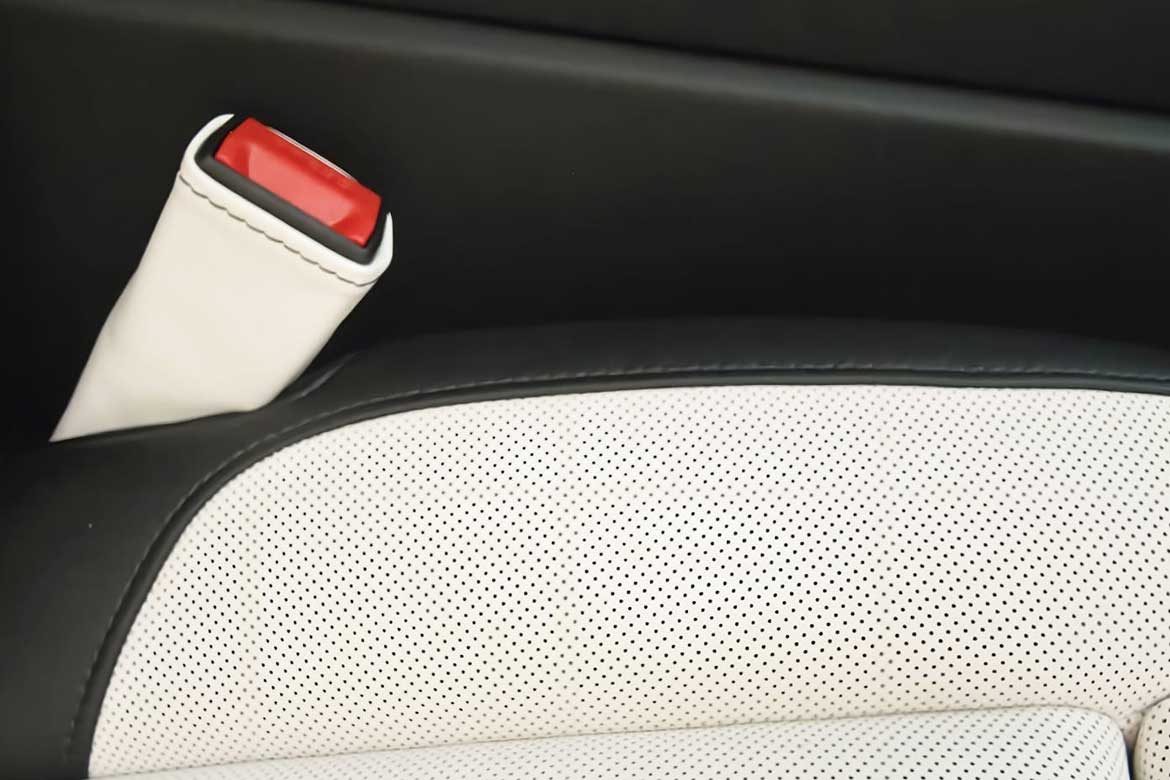 
								Rolls-Royce Black Badge Cullinan (LHD) full									