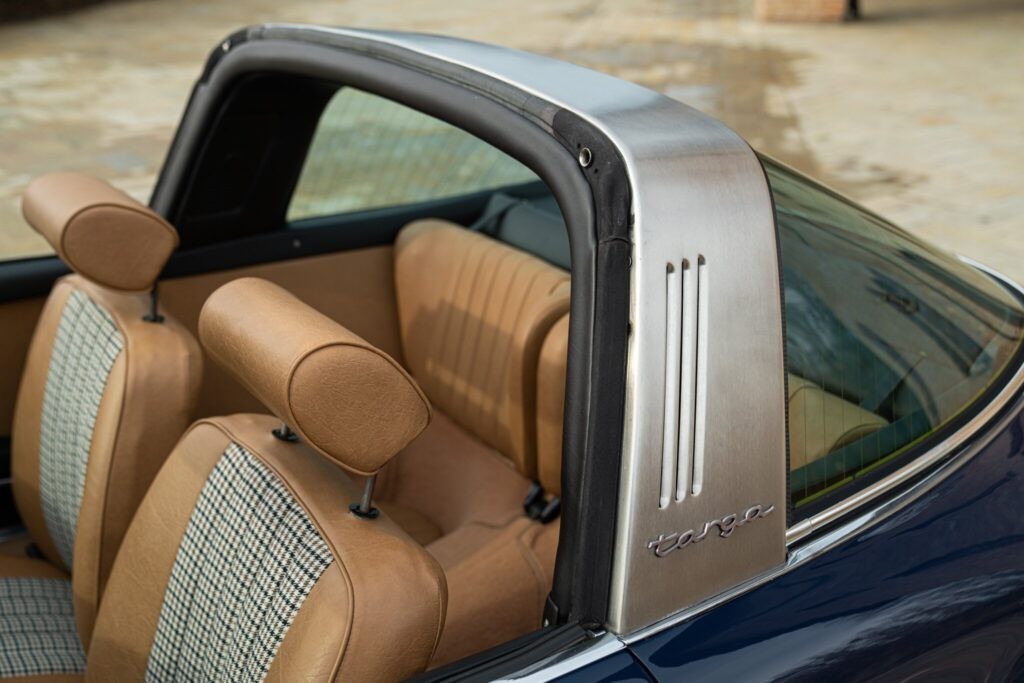 
								Porsche 911 S Targa full									