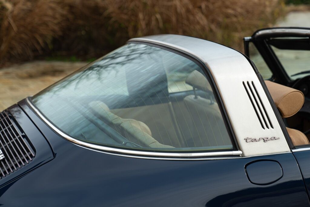 
								Porsche 911 S Targa full									