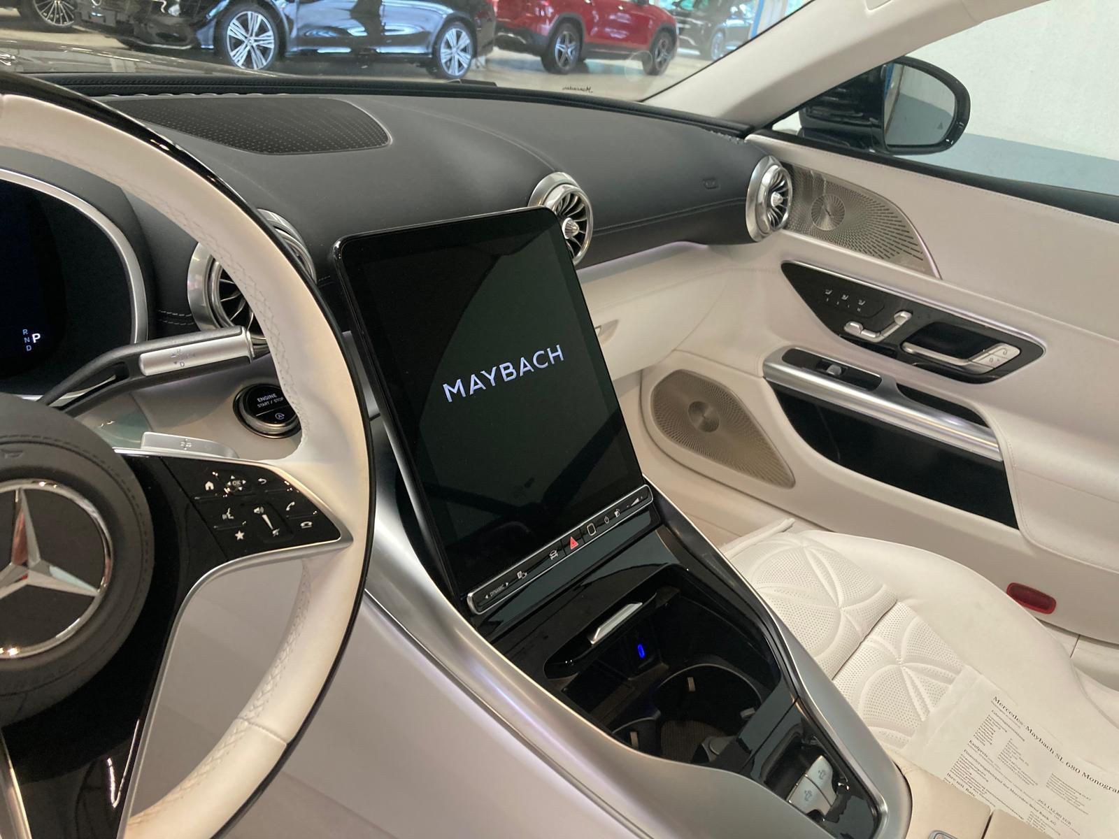 
								Mercedes-Maybach SL 680 Monogram Series 2025 full									