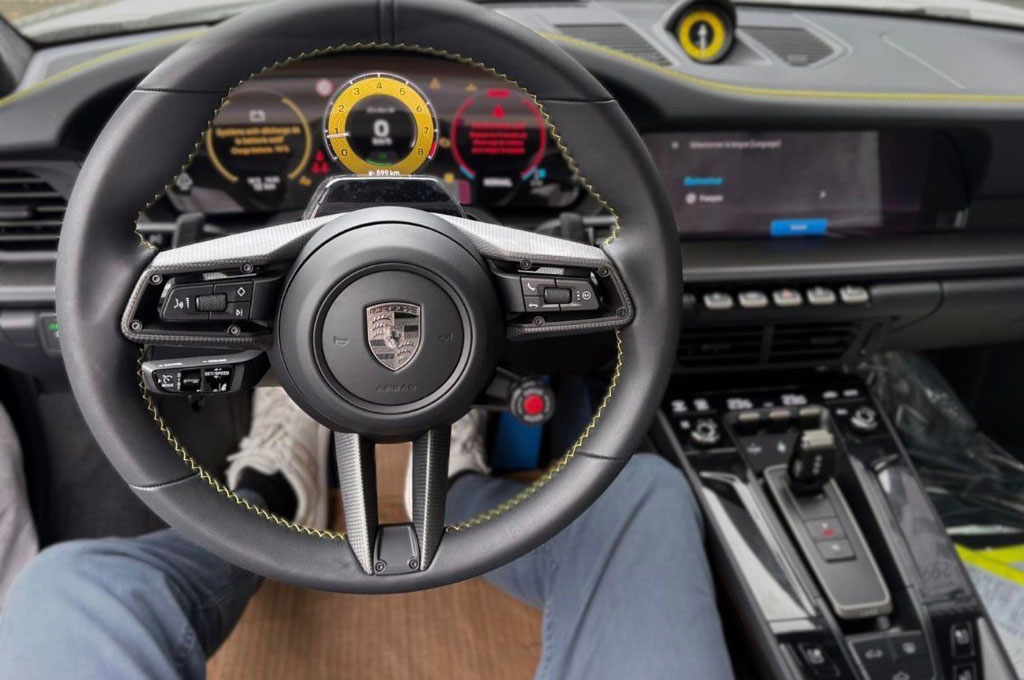 
								PORSCHE 911 TURBO S full									