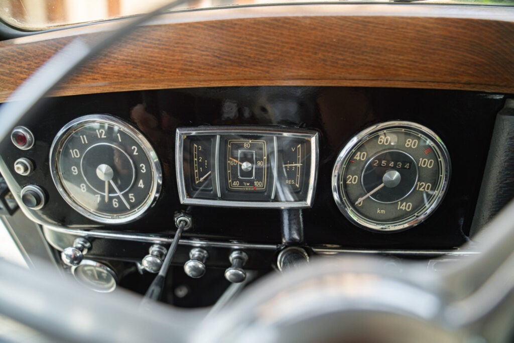 
								Mercedes-Benz 170 S full									