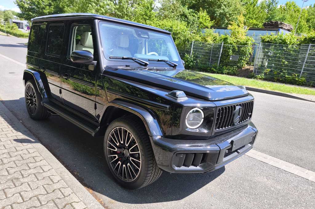 
								Mercedes-Benz G 63 AMG full									