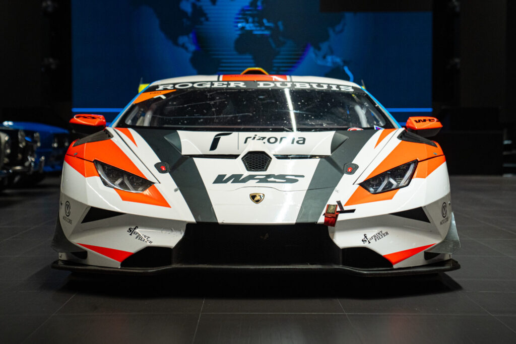 
								Lamborghini Huracán Super Trofeo EVO1 full									
