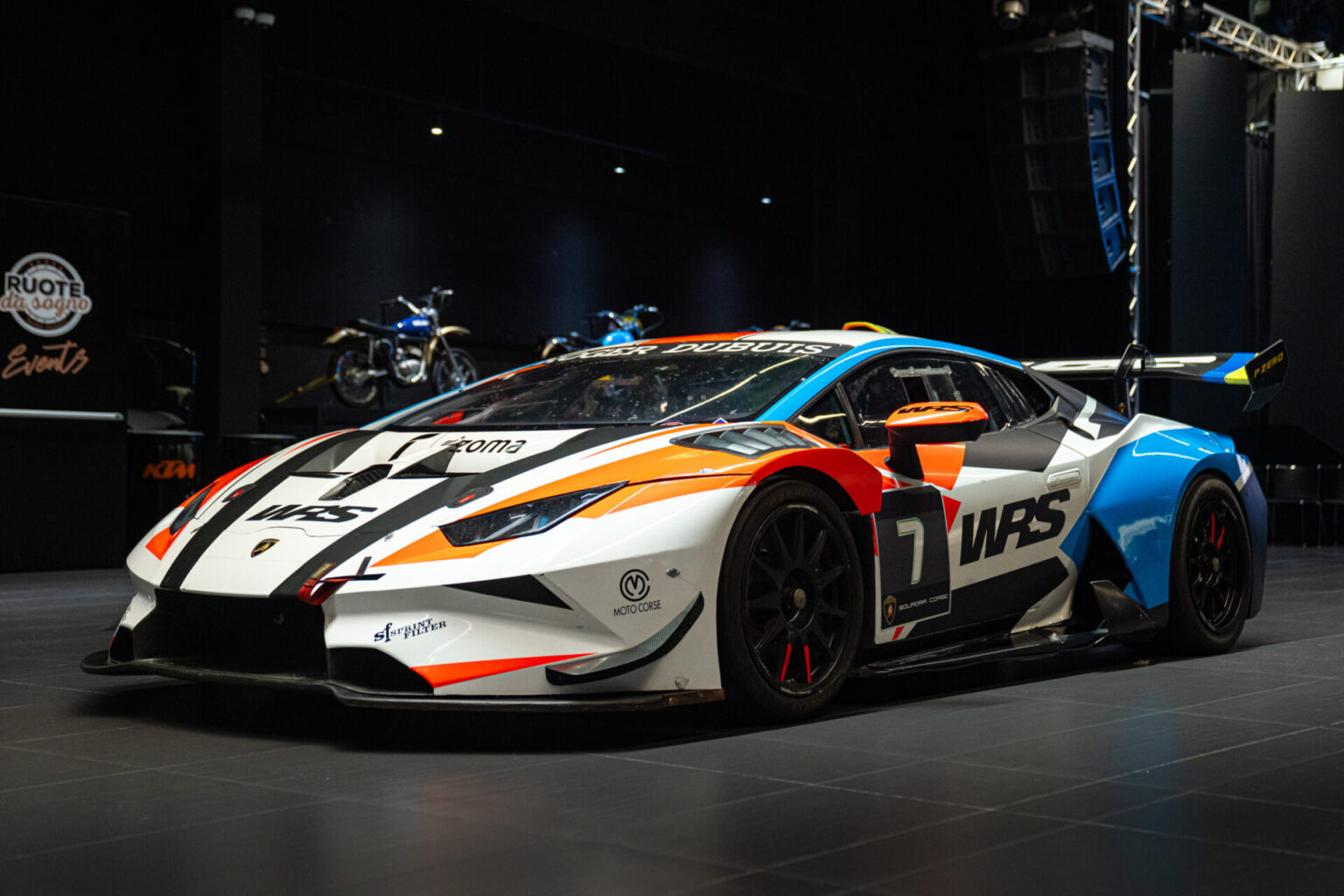 
								Lamborghini Huracán Super Trofeo EVO1 full									