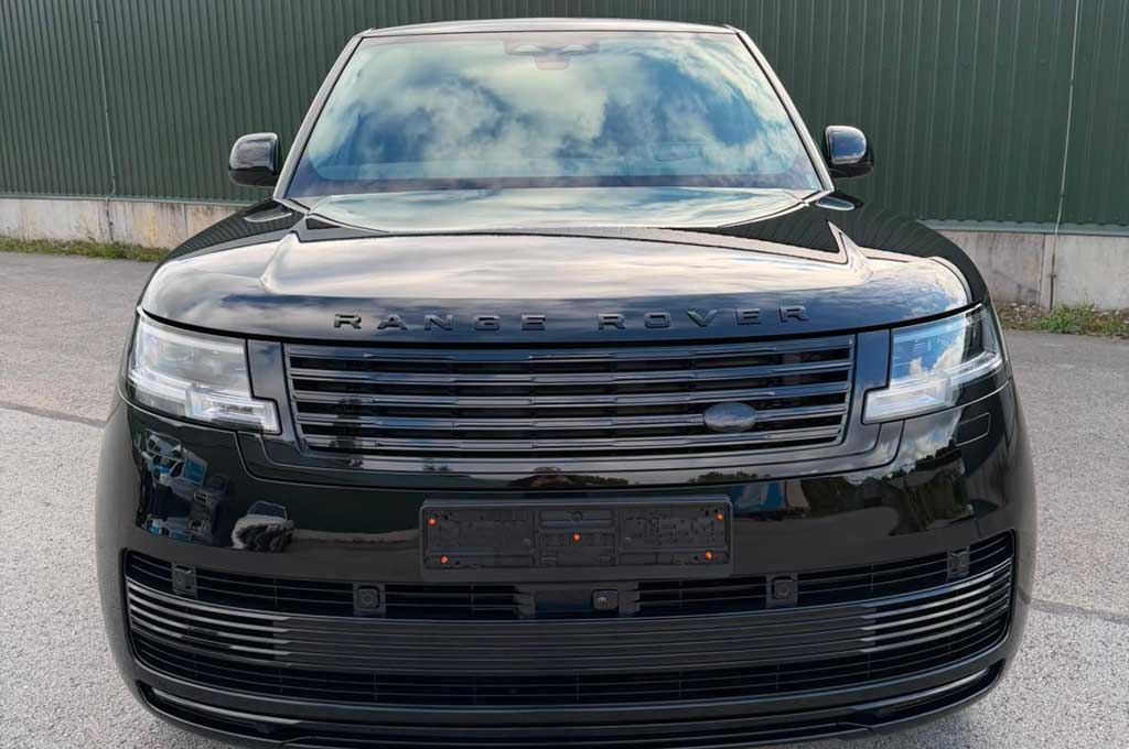 
								Range Rover SV Black P615 — Long Wheelbase full									