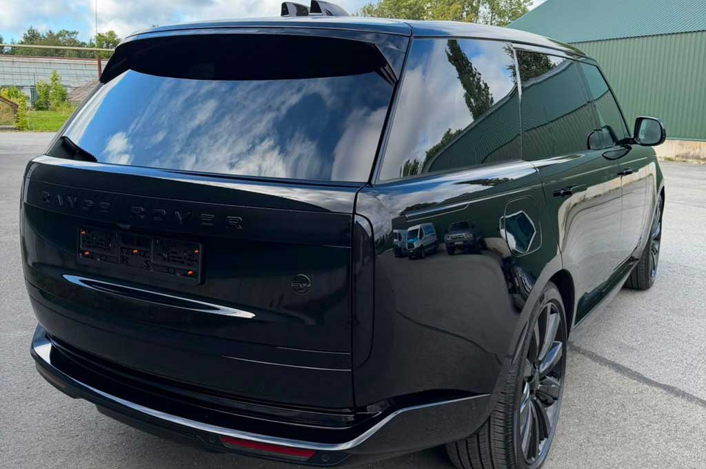 
								Range Rover SV Black P615 — Long Wheelbase full									