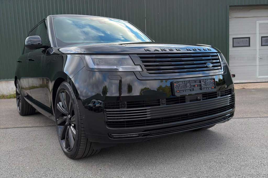 
								Range Rover SV Black P615 — Long Wheelbase full									