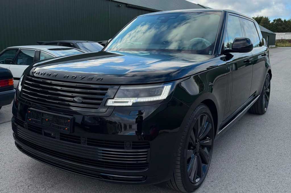 
								Range Rover SV Black P615 — Long Wheelbase full									