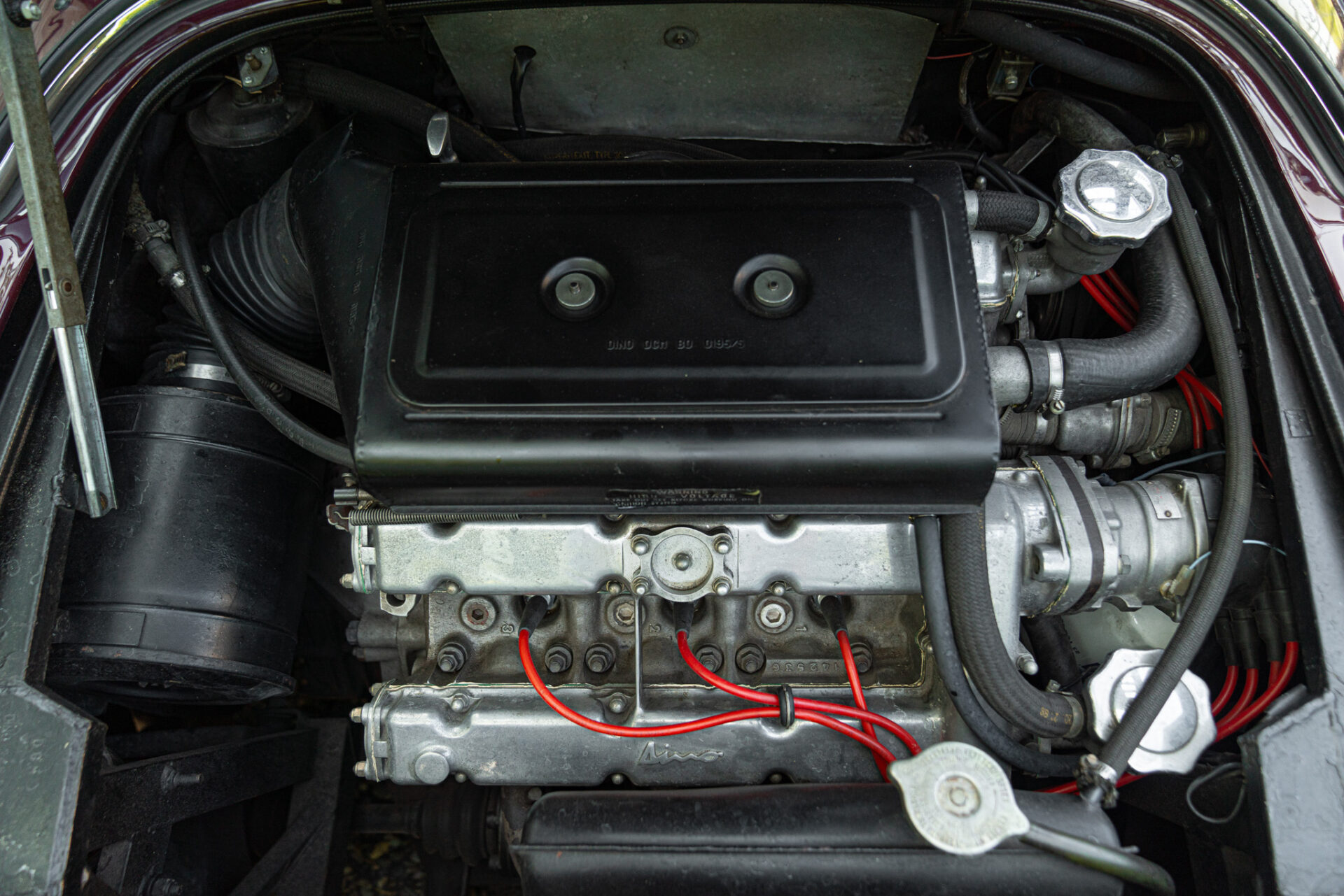 
								Ferrari Dino 246 GT full									