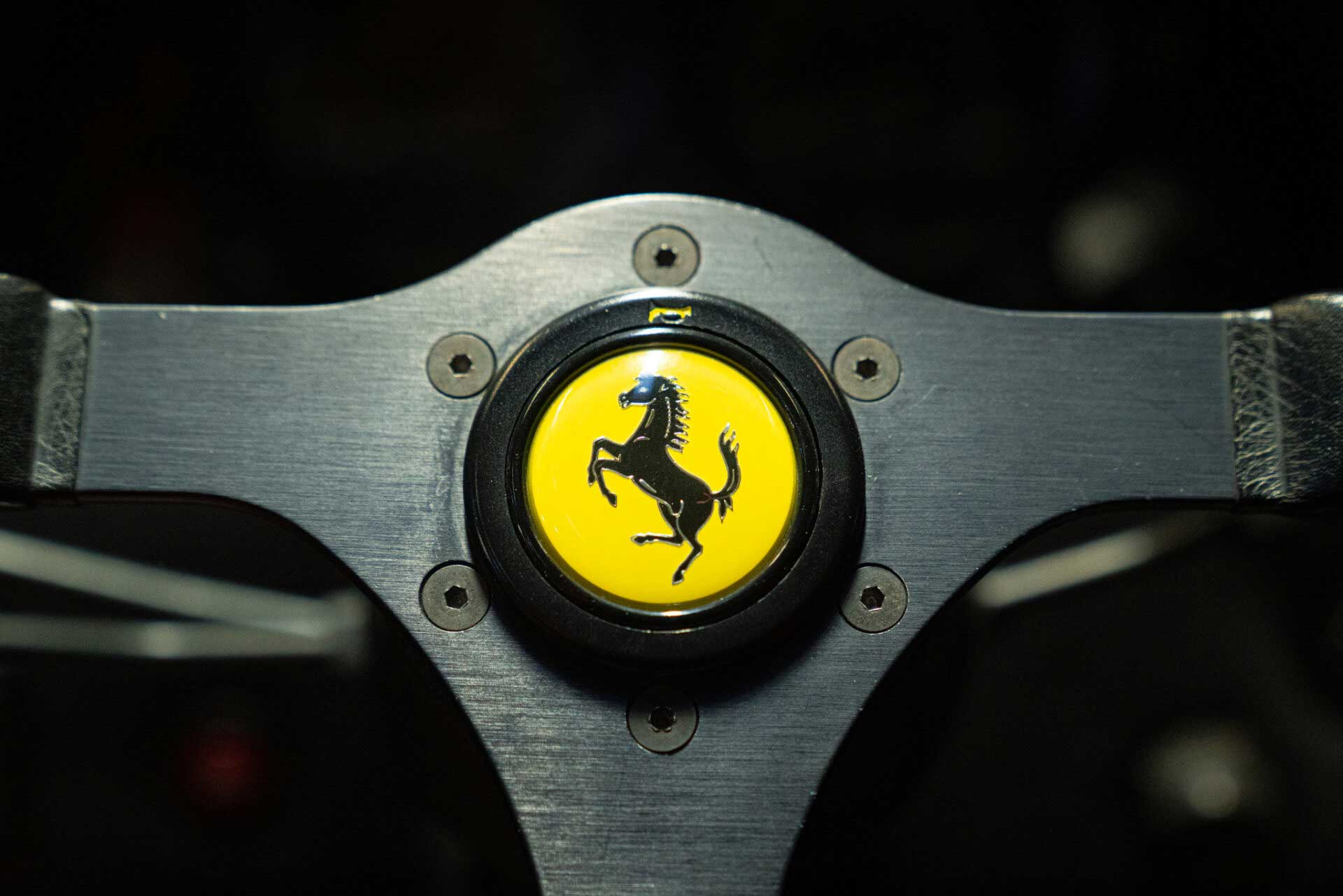 
								Ferrari F40 full									