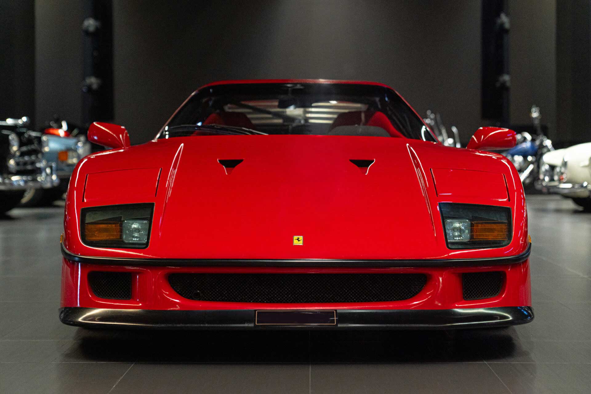
								Ferrari F40 full									