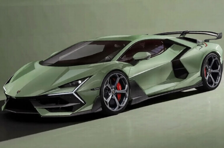 Lamborghini Revuelto
