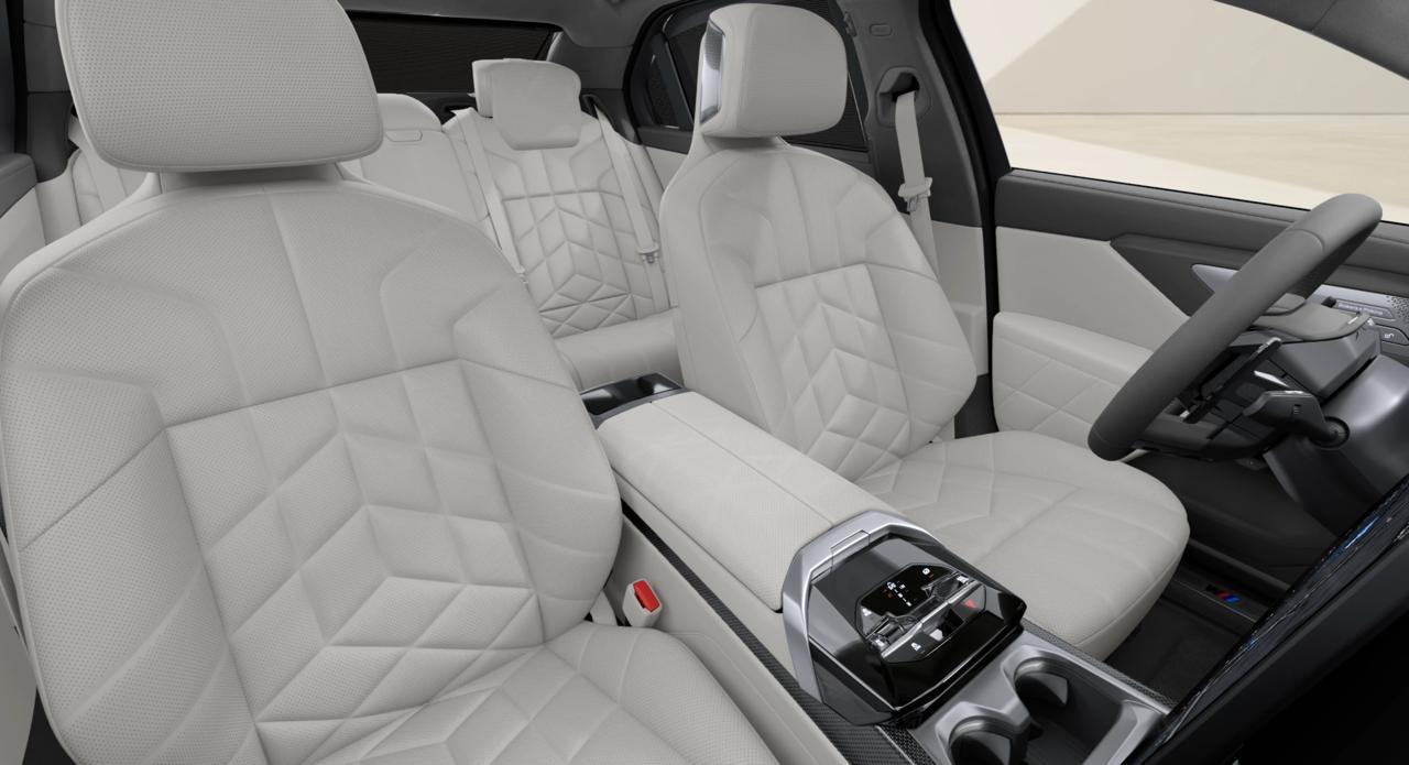 
								BMW 740i xDrive Limousine full									