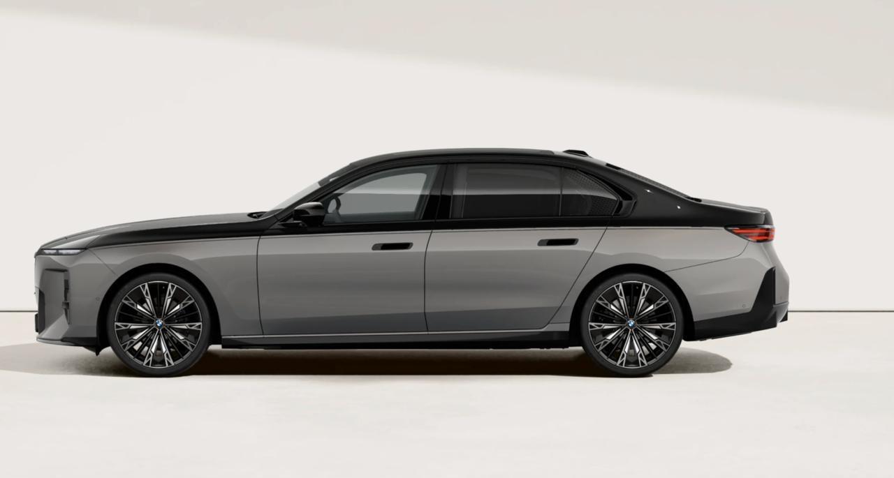 
								BMW 740i xDrive Limousine full									
