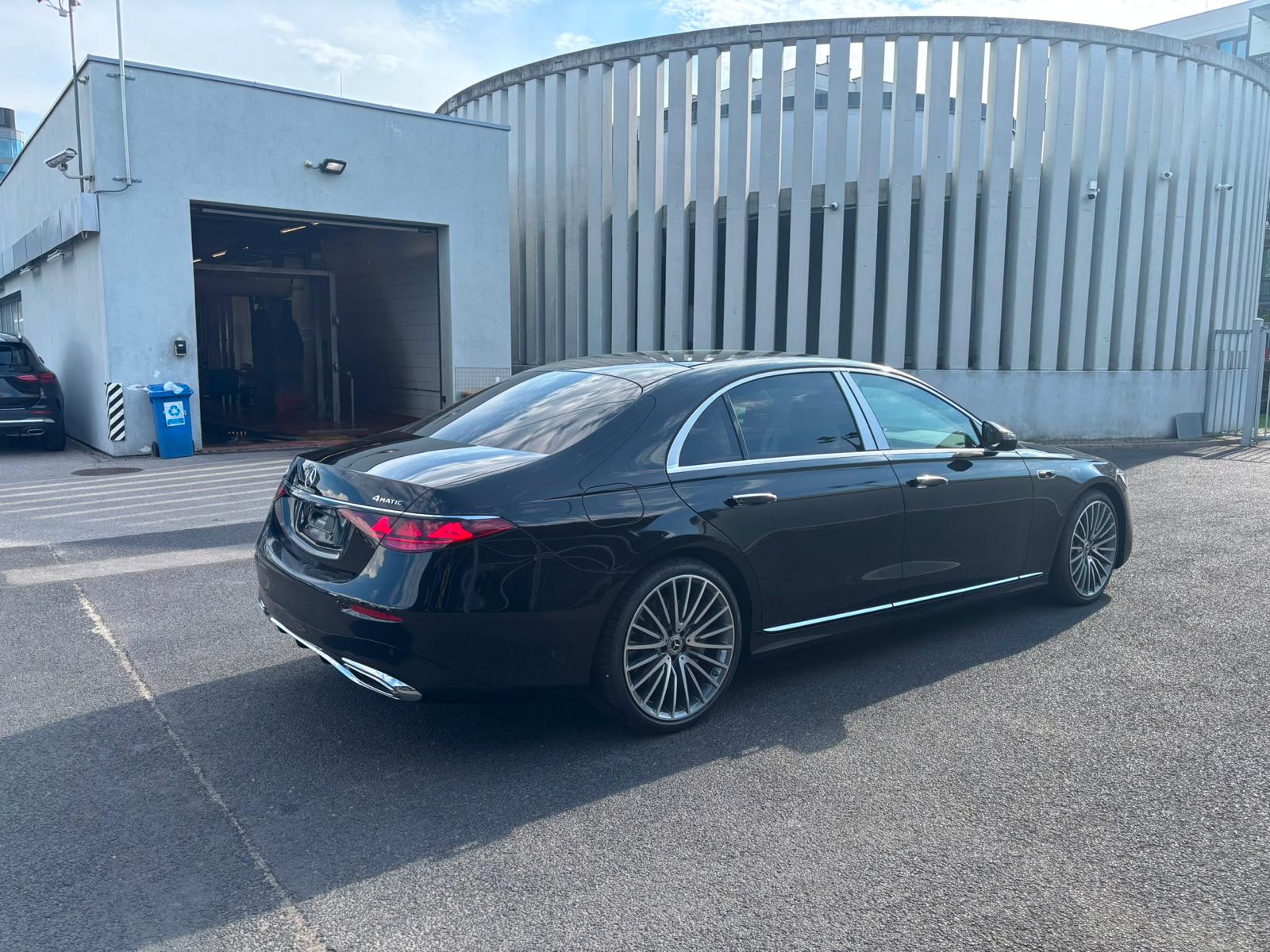 
								Mercedes-Benz S 450 d L 4MATIC full									