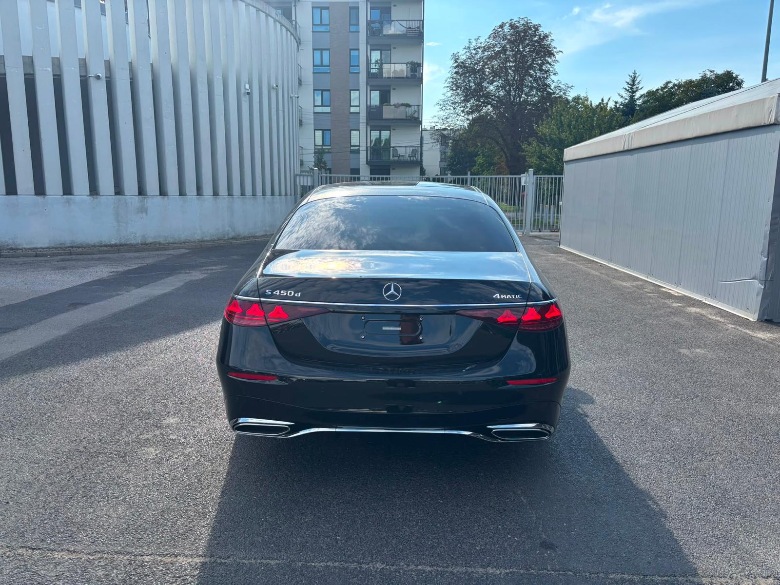 
								Mercedes-Benz S 450 d L 4MATIC full									