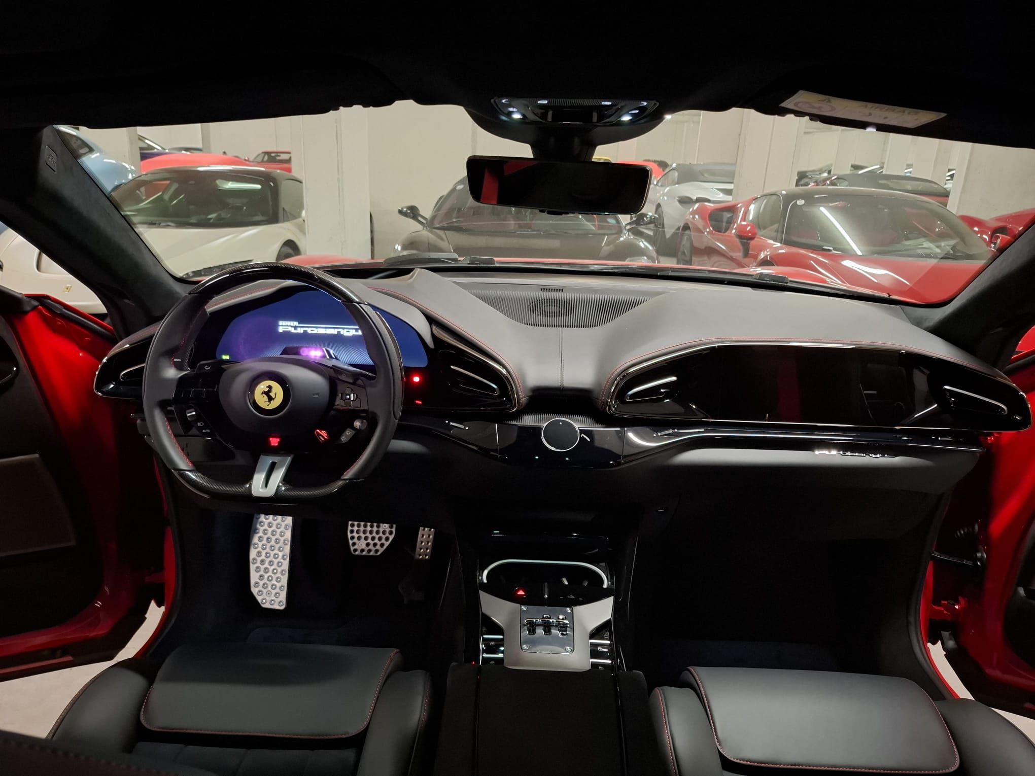 
								Ferrari Purosangue full									